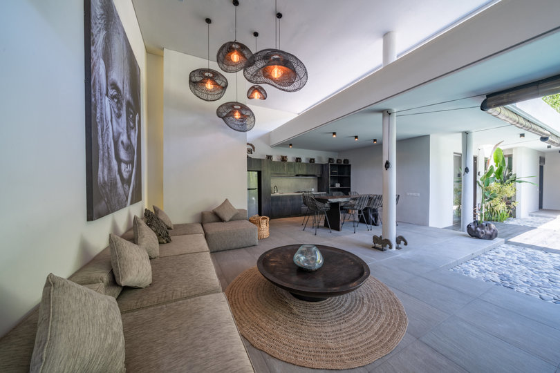 Ailenizin Kabupaten Badung Berawa Plajı'na Yakın 4 Yatak Odalı Lüks Bir Tatil Villası Kiraladığını Hayal Edin, Bali Villa 2094