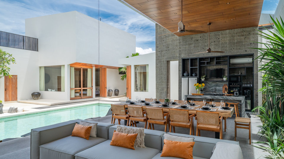 Kabupaten Badung'da Özel Havuzlu ve Tam Personelli En İyi 5 Yıldızlı Tatil Villası, Bali Villa 2098