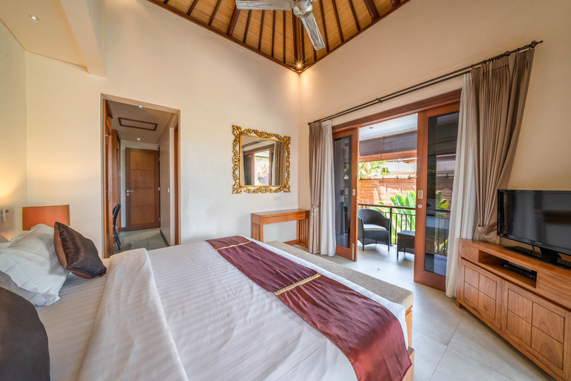 Ailenizin Kabupaten Badung Double Six Plajı'na Yakın 3 Yatak Odalı Lüks Bir Tatil Villası Kiraladığını Hayal Edin, Bali Villa 2105