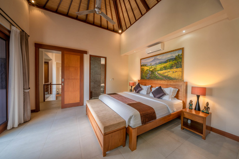 Ailenizin Kabupaten Badung Double Six Plajı'na Yakın 3 Yatak Odalı Lüks Bir Tatil Villası Kiraladığını Hayal Edin, Bali Villa 2105