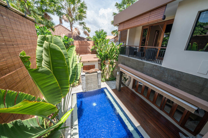 Ailenizin Kabupaten Badung Double Six Plajı'na Yakın 3 Yatak Odalı Lüks Bir Tatil Villası Kiraladığını Hayal Edin, Bali Villa 2105
