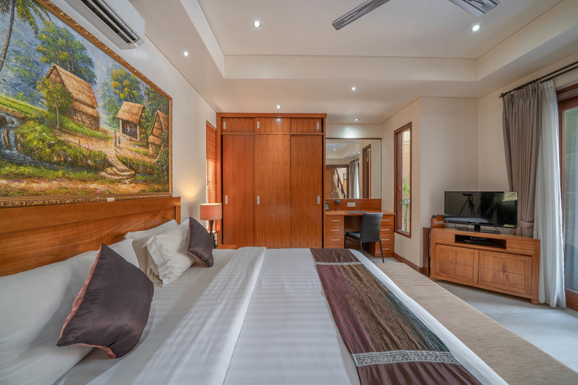 Ailenizin Kabupaten Badung Double Six Plajı'na Yakın 3 Yatak Odalı Lüks Bir Tatil Villası Kiraladığını Hayal Edin, Bali Villa 2105