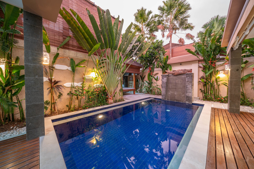 Ailenizin Kabupaten Badung Double Six Plajı'na Yakın 3 Yatak Odalı Lüks Bir Tatil Villası Kiraladığını Hayal Edin, Bali Villa 2105