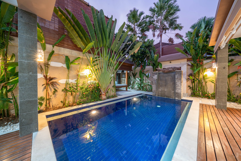 Ailenizin Kabupaten Badung Double Six Plajı'na Yakın 3 Yatak Odalı Lüks Bir Tatil Villası Kiraladığını Hayal Edin, Bali Villa 2105