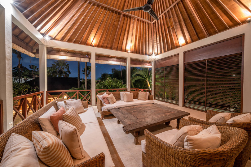 Kabupaten Badung'da Özel Havuzlu ve Tam Personelli Özel Tatil Villanızı Kiralamak İçin Eksiksiz Kılavuz, Bali Villa 2113