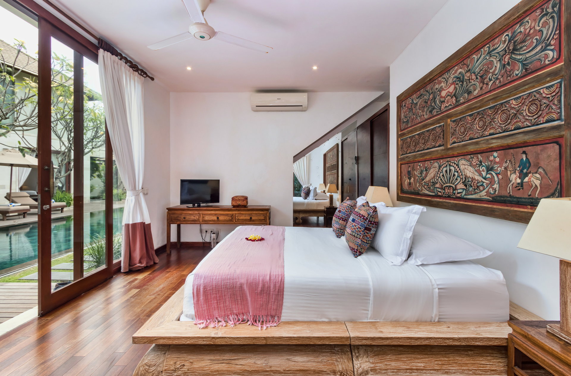 Kabupaten Badung'da Özel Havuzlu ve Tam Personelli Özel Tatil Villanızı Kiralamak İçin Eksiksiz Kılavuz, Bali Villa 2113