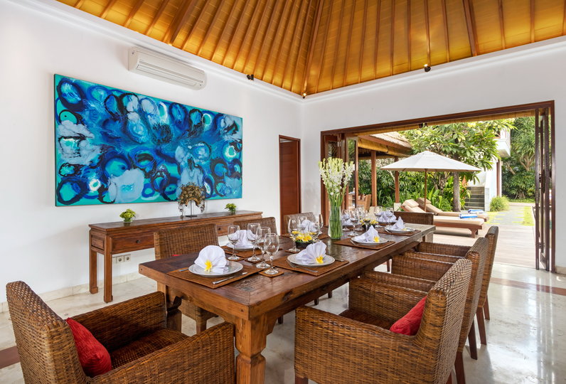 Kabupaten Badung'da Özel Havuzlu ve Tam Personelli Özel Tatil Villanızı Kiralamak İçin Eksiksiz Kılavuz, Bali Villa 2113