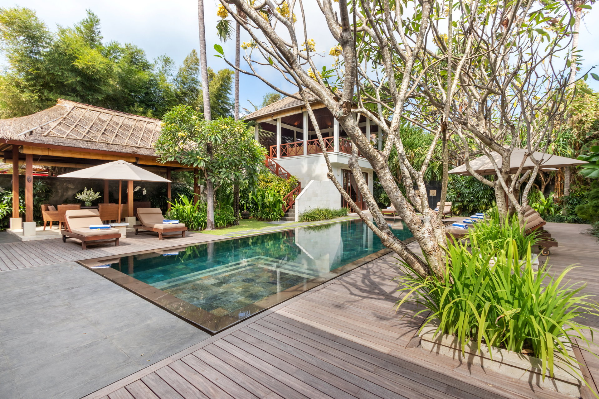Kabupaten Badung'da Özel Havuzlu ve Tam Personelli Özel Tatil Villanızı Kiralamak İçin Eksiksiz Kılavuz, Bali Villa 2113