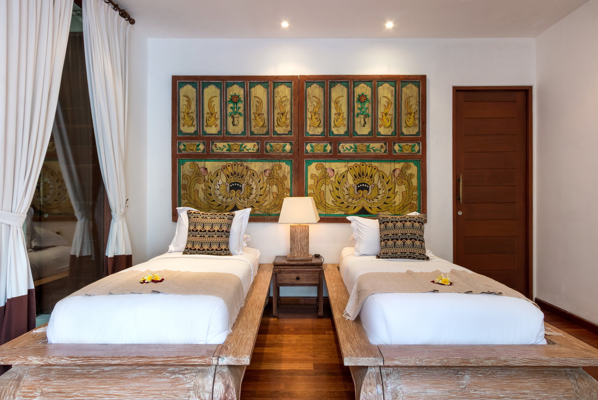 Kabupaten Badung'da Özel Havuzlu ve Tam Personelli Özel Tatil Villanızı Kiralamak İçin Eksiksiz Kılavuz, Bali Villa 2113