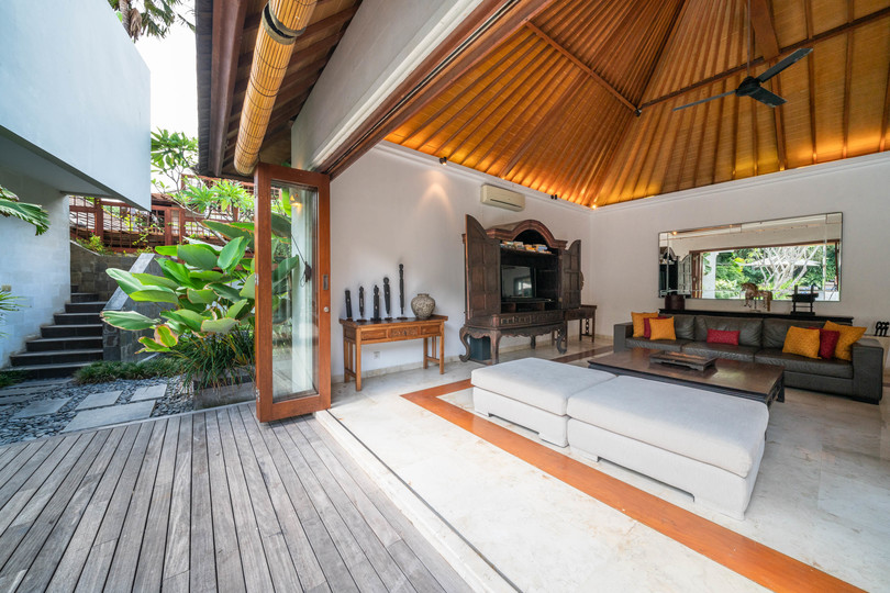 Kabupaten Badung'da Özel Havuzlu ve Tam Personelli Özel Tatil Villanızı Kiralamak İçin Eksiksiz Kılavuz, Bali Villa 2113