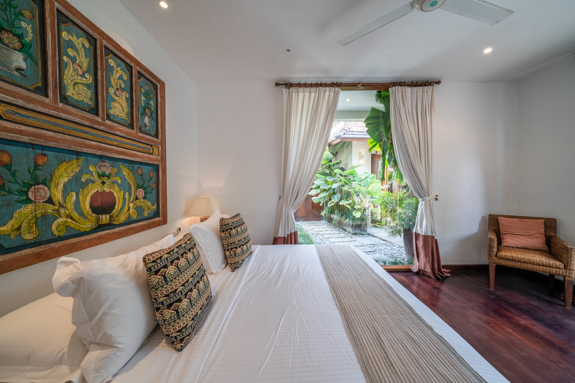 Kabupaten Badung'da Özel Havuzlu ve Tam Personelli Özel Tatil Villanızı Kiralamak İçin Eksiksiz Kılavuz, Bali Villa 2113