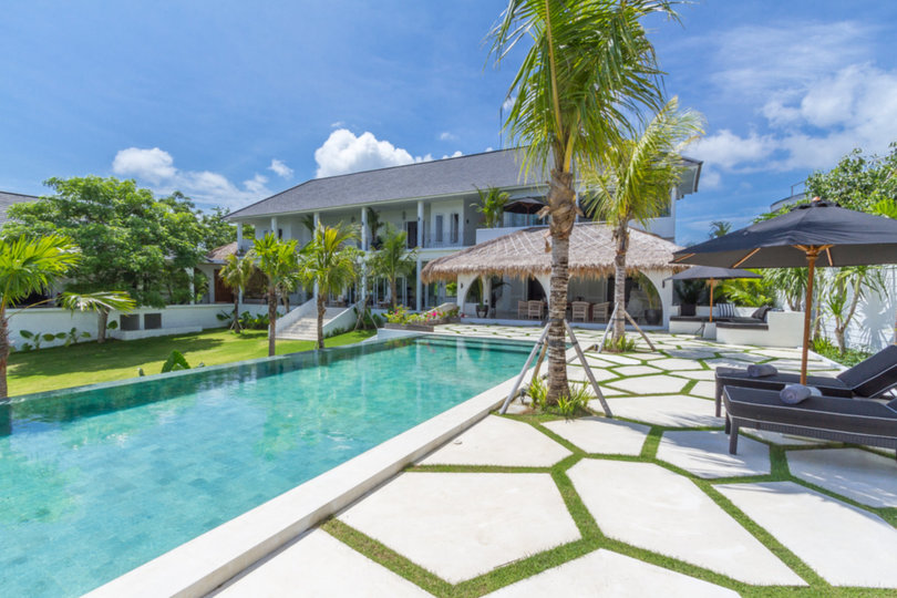 Ailenizin Muhteşem Okyanus Manzaralı Lüks 5 Yatak Odalı Tatil Villası Kiraladığını Hayal Edin, Bali Villa 2114