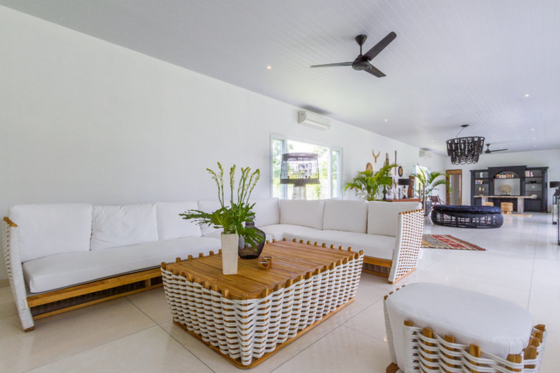 Ailenizin Muhteşem Okyanus Manzaralı Lüks 5 Yatak Odalı Tatil Villası Kiraladığını Hayal Edin, Bali Villa 2114