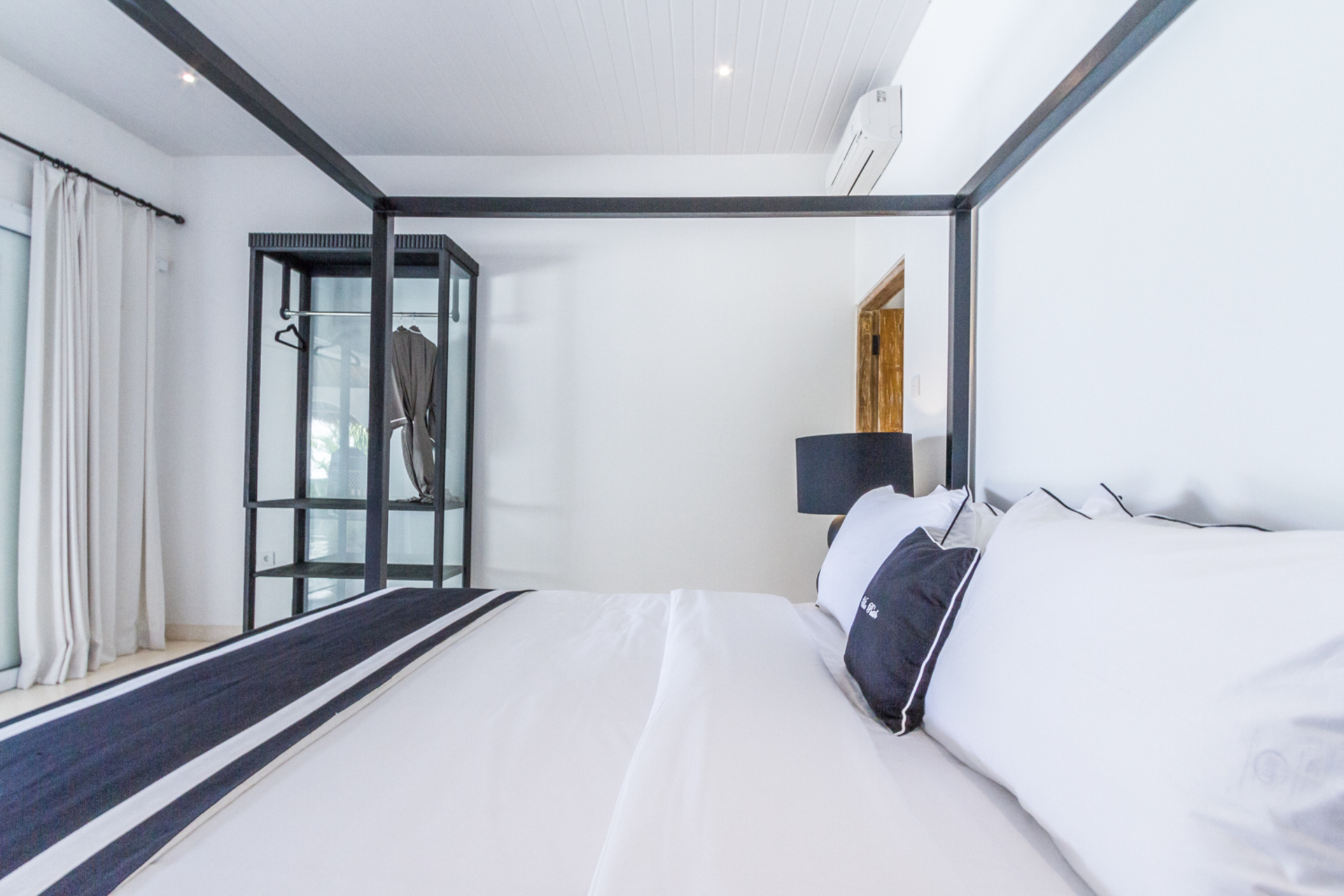 Ailenizin Muhteşem Okyanus Manzaralı Lüks 5 Yatak Odalı Tatil Villası Kiraladığını Hayal Edin, Bali Villa 2114