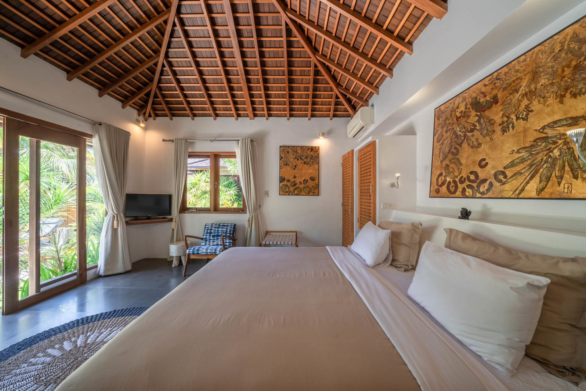 Ailenizin Double Six Beach'e Yakın 4 Yatak Odalı Lüks Bir Tatil Villası Kiraladığını Hayal Edin, Bali Villa 2116