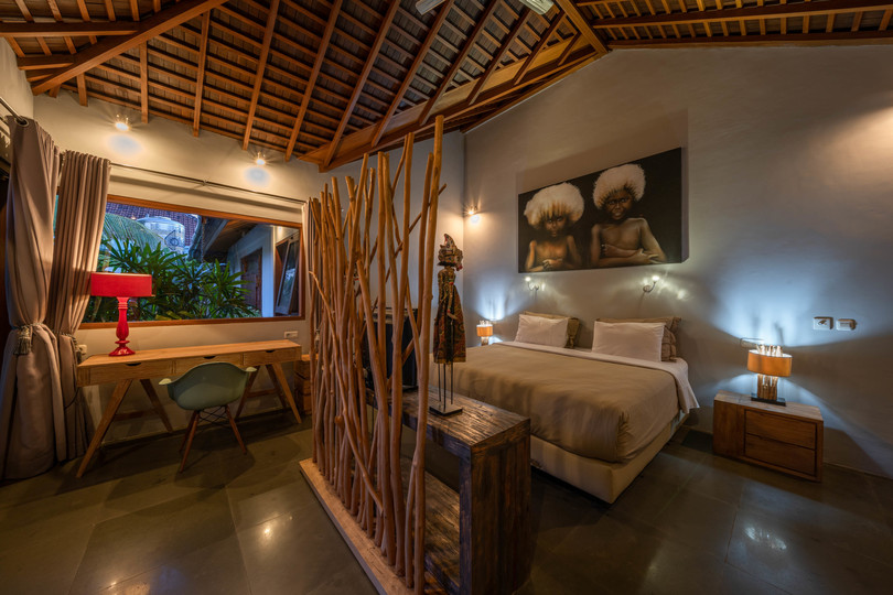 Ailenizin Double Six Beach'e Yakın 4 Yatak Odalı Lüks Bir Tatil Villası Kiraladığını Hayal Edin, Bali Villa 2116