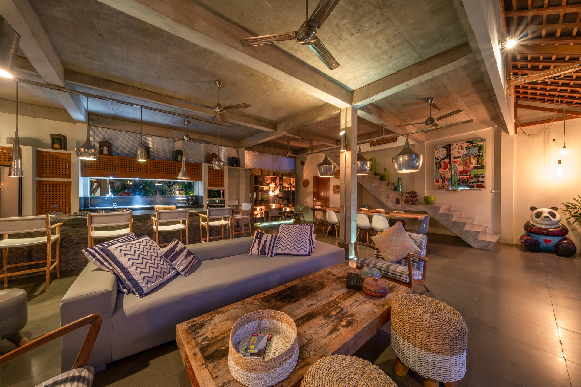 Ailenizin Double Six Beach'e Yakın 4 Yatak Odalı Lüks Bir Tatil Villası Kiraladığını Hayal Edin, Bali Villa 2116