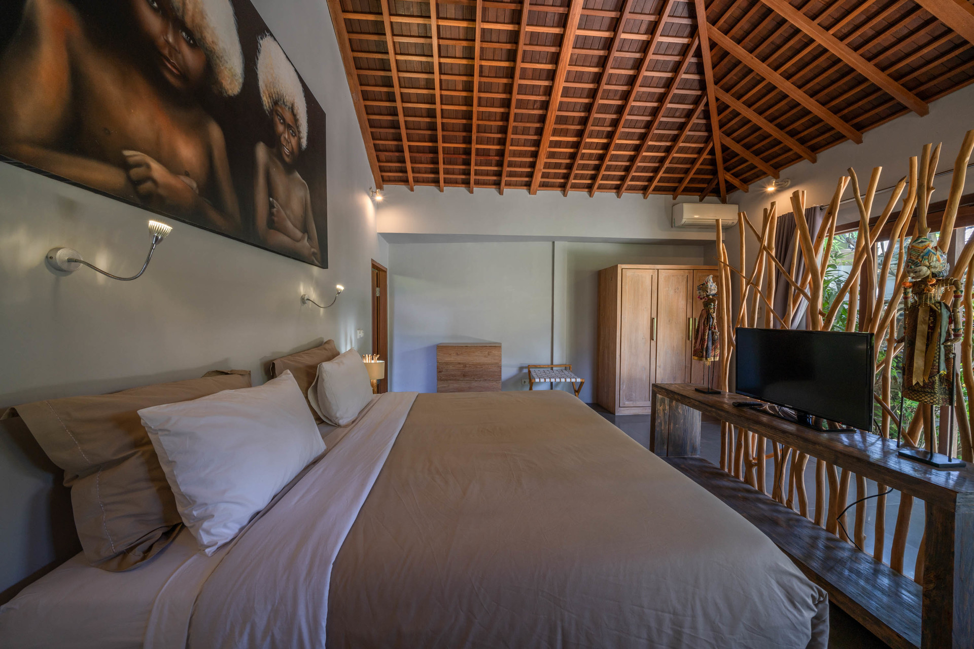 Ailenizin Double Six Beach'e Yakın 4 Yatak Odalı Lüks Bir Tatil Villası Kiraladığını Hayal Edin, Bali Villa 2116