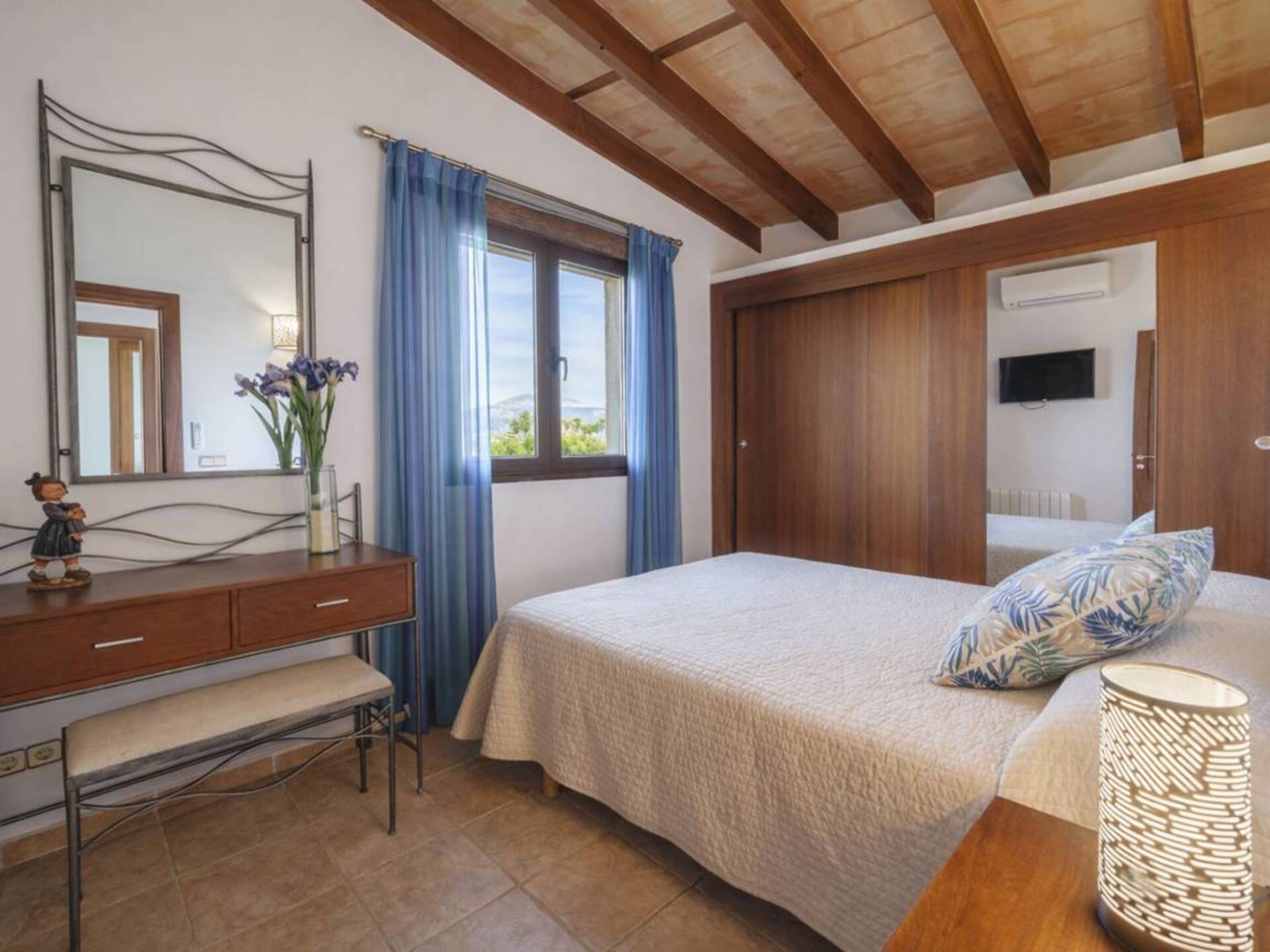 Balear Adaları'nda Gizli Lüks Tatil Köyü, 1623