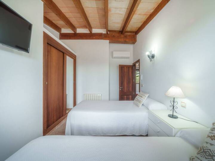 Balear Adaları'nda Gizli Lüks Tatil Köyü, 1623