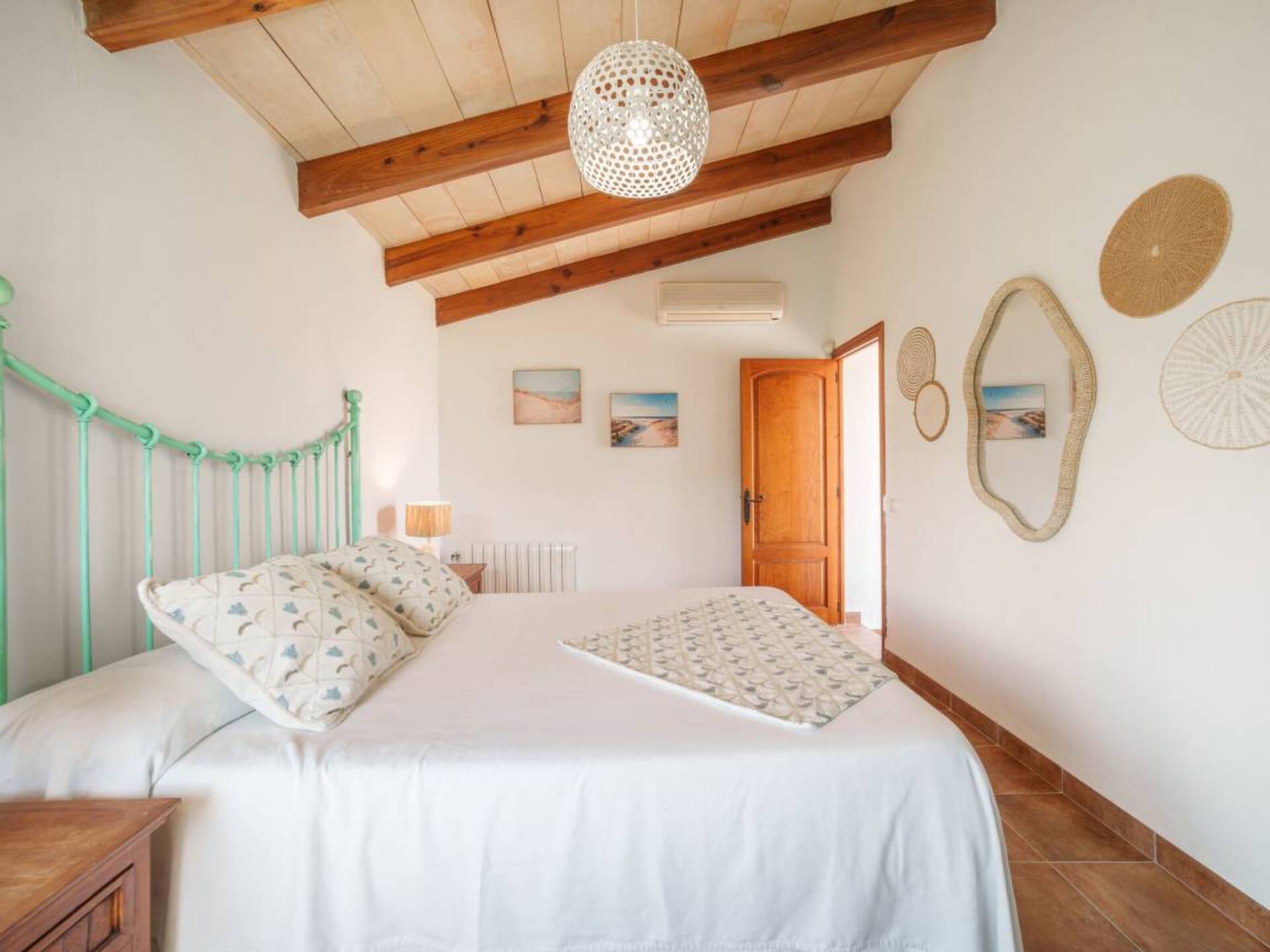 Balear Adaları'nda Gizli Lüks Tatil Köyü, 1623