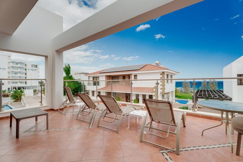 Protaras'ta Balkonlu Deniz Manzaralı Muhteşem Villa, Protaras Villa 1675