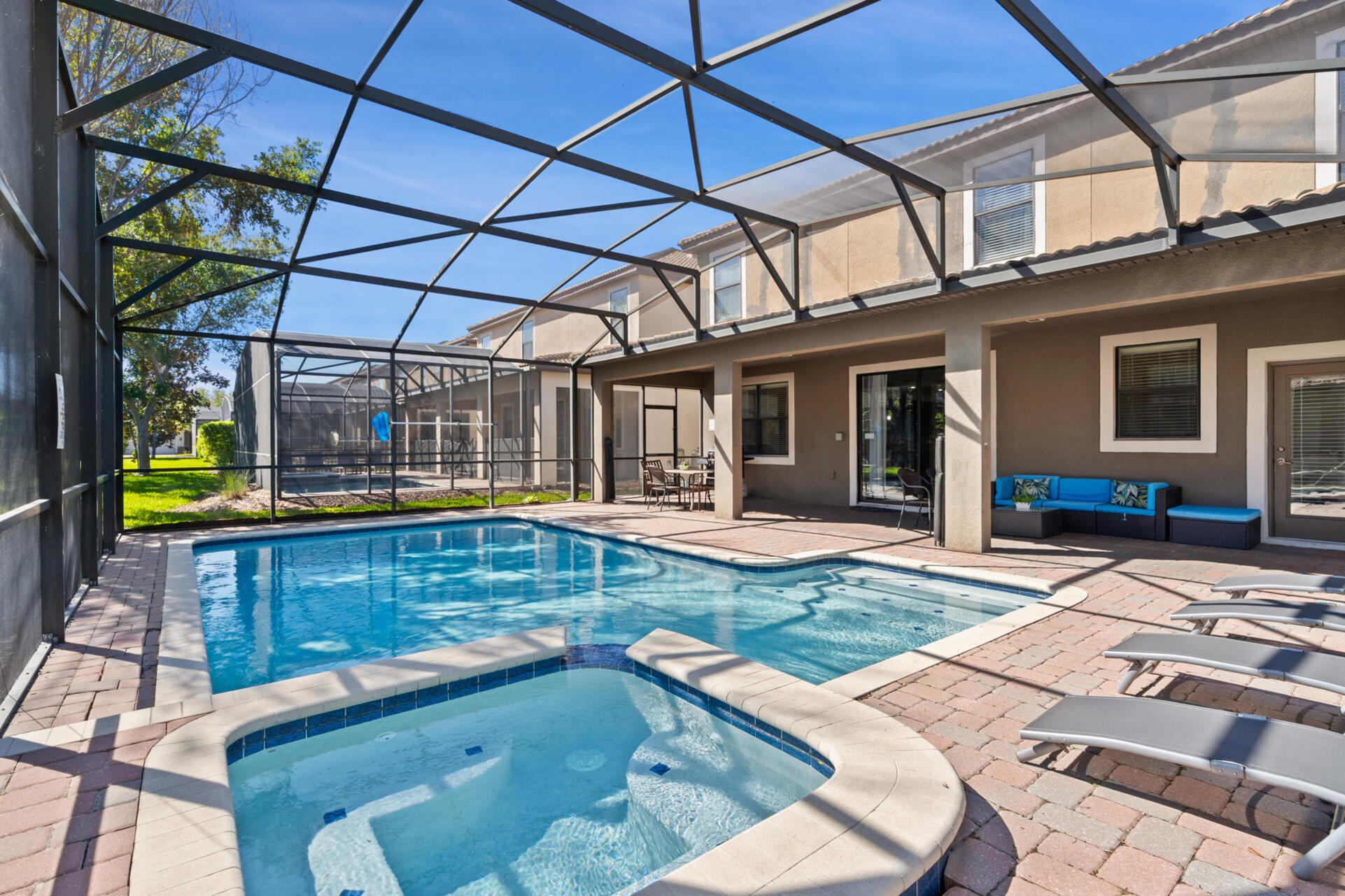 Pool / Spa / Patio
