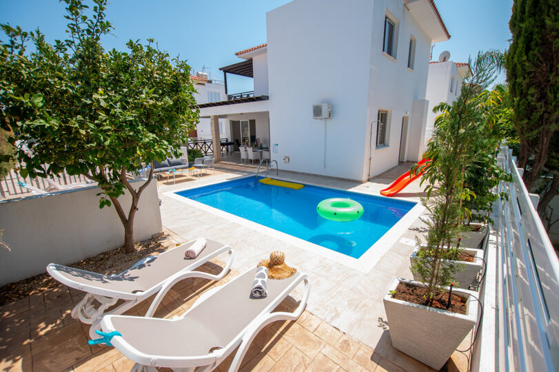 Sahilde Lüks 3 Yatak Odalı Villanızı Kiralamak İçin En İyi Kılavuz, Gazimağusa Villa 1020