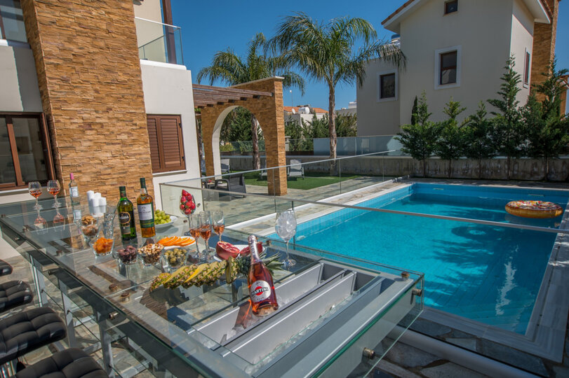 Gazimağusa ve Güzel plajlarına birkaç dakika mesafedeki Güzel Tatil Villanız, Gazimağusa Villa 1021