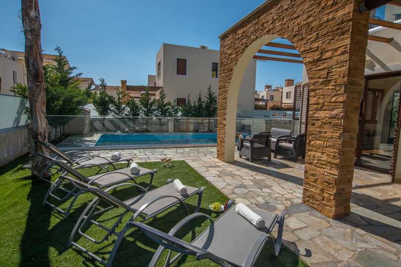 Gazimağusa ve Güzel plajlarına birkaç dakika mesafedeki Güzel Tatil Villanız, Gazimağusa Villa 1021