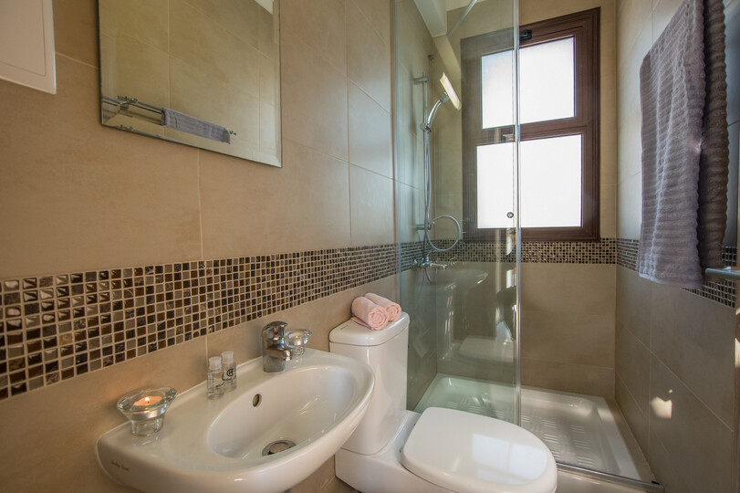 Gazimağusa ve Güzel plajlarına birkaç dakika mesafedeki Güzel Tatil Villanız, Gazimağusa Villa 1021