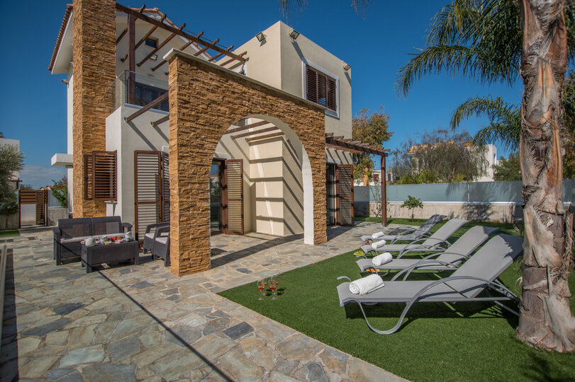 Gazimağusa ve Güzel plajlarına birkaç dakika mesafedeki Güzel Tatil Villanız, Gazimağusa Villa 1021