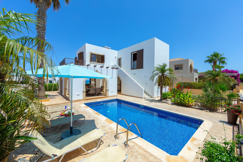 Sahilde Lüks 4 Yatak Odalı Villanızı Kiralamak İçin En İyi Kılavuz, Gazimağusa Villa 1022