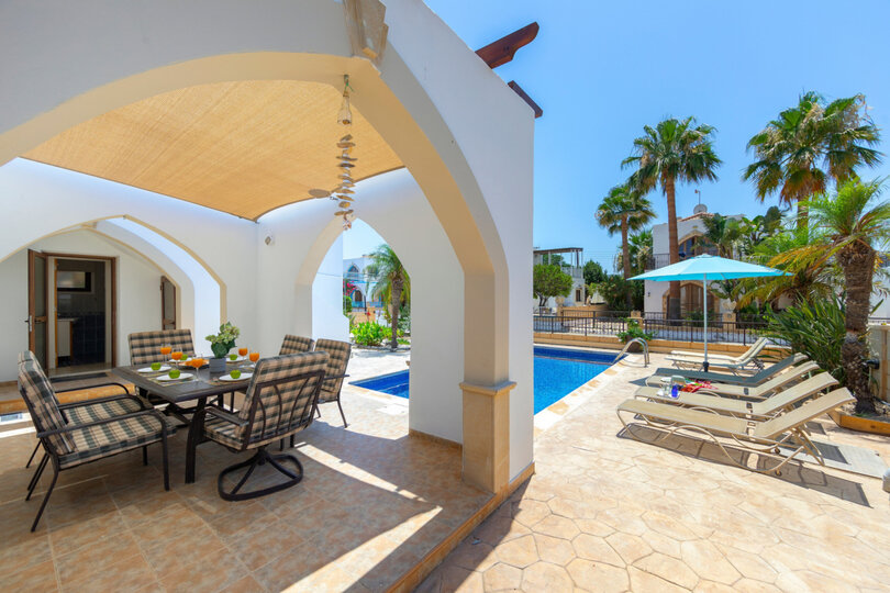 Sahilde Lüks 4 Yatak Odalı Villanızı Kiralamak İçin En İyi Kılavuz, Gazimağusa Villa 1022