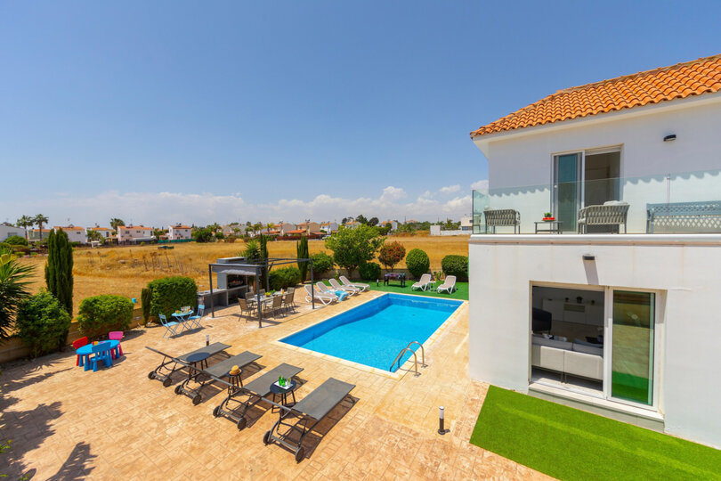 Siz ve Aileniz, Gazimağusa'nın güzel kasabasına yakın olan bu Villaya bayılacaksınız, Gazimağusa Villa 1023