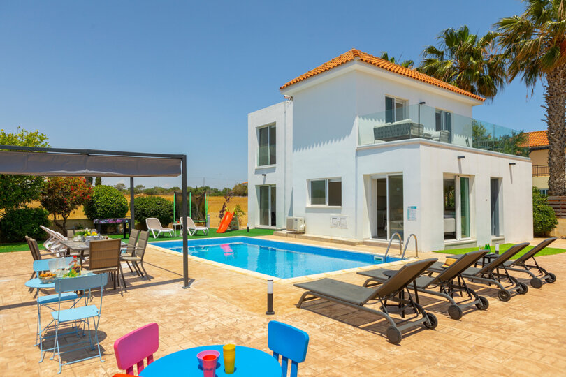 Siz ve Aileniz, Gazimağusa'nın güzel kasabasına yakın olan bu Villaya bayılacaksınız, Gazimağusa Villa 1023