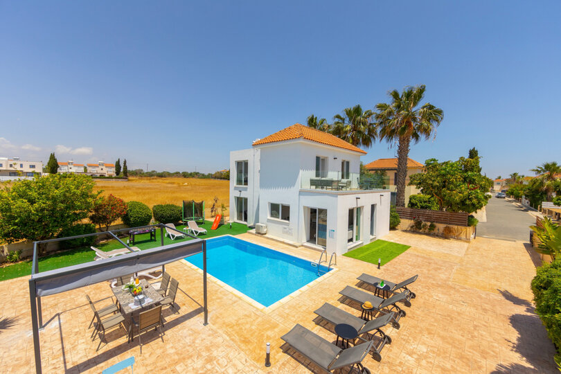 Siz ve Aileniz, Gazimağusa'nın güzel kasabasına yakın olan bu Villaya bayılacaksınız, Gazimağusa Villa 1023