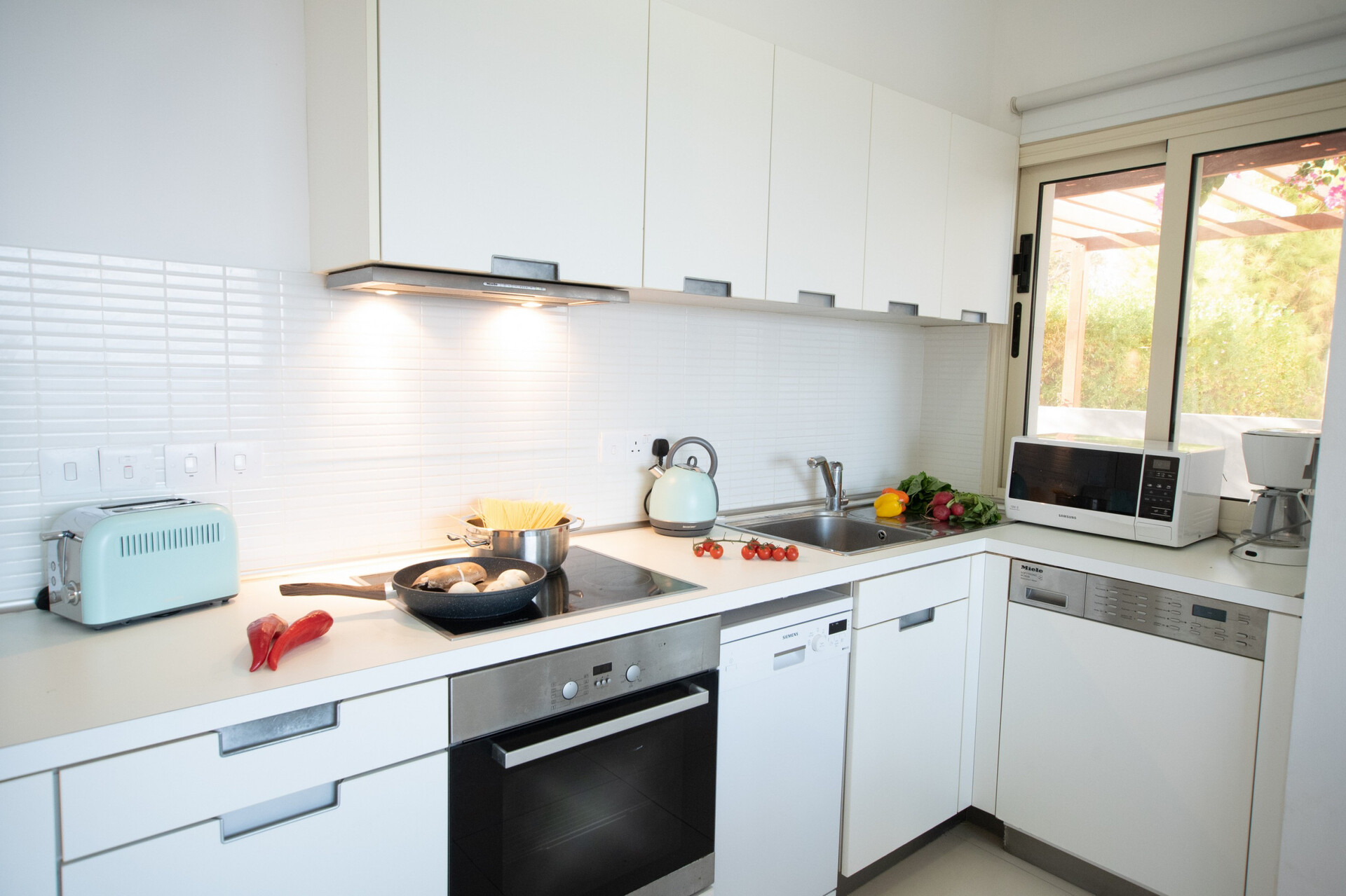 Gazimağusa'da Sahile Yakın 5 Yıldızlı Villa Keyfinizin Sırrı, Gazimağusa Villa 1025