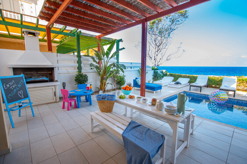 Gazimağusa'da Sahile Yakın 5 Yıldızlı Villa Keyfinizin Sırrı, Gazimağusa Villa 1025