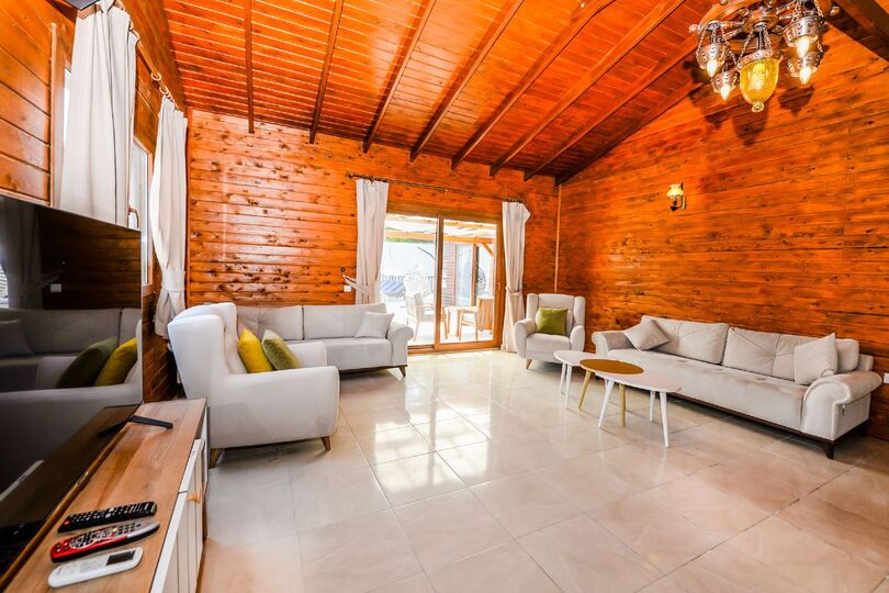 Nefes Kesen Manzaralı Özel Villa, Kalkan Villa 1070