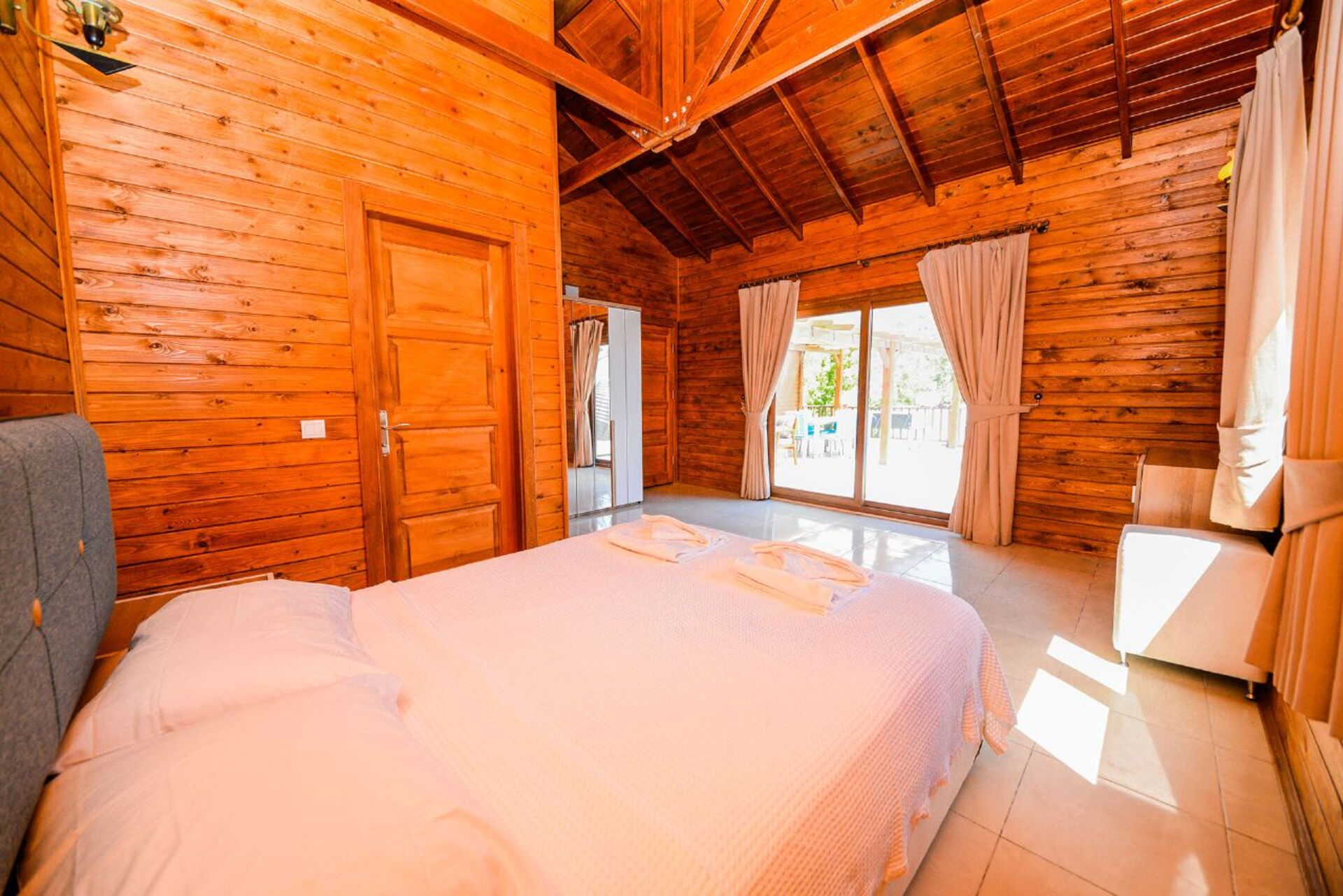 Nefes Kesen Manzaralı Özel Villa, Kalkan Villa 1070