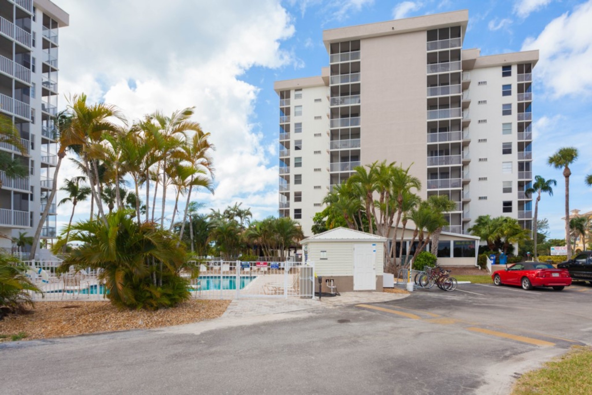 Bonita Beach'te Lüks Çağdaş Tarzda Daire, Florida Condo 5953
