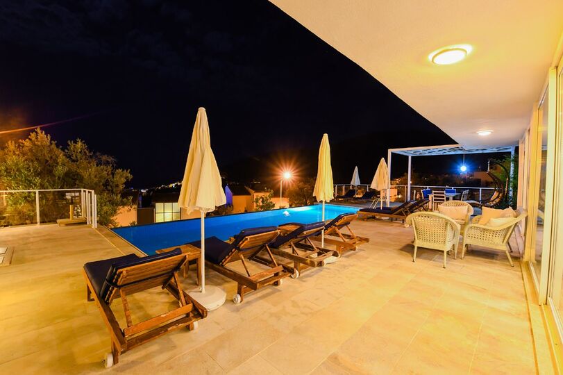 Muhteşem Manzaralı En İyi Villa, Antalya Villa 1072