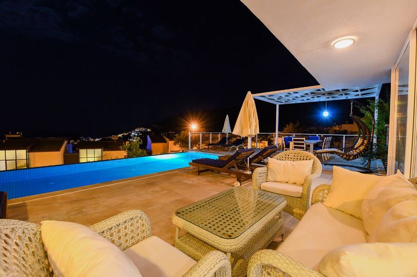Muhteşem Manzaralı En İyi Villa, Antalya Villa 1072