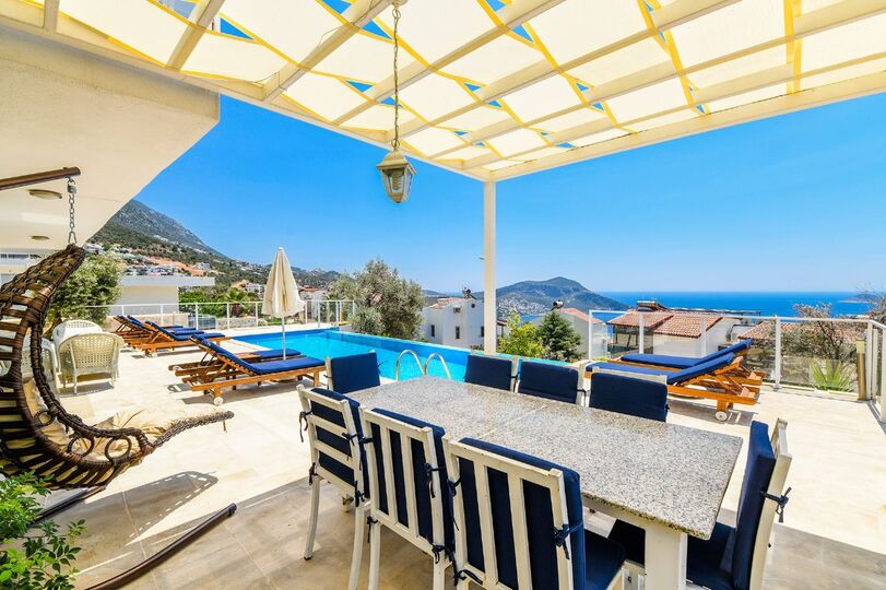 Muhteşem Manzaralı En İyi Villa, Antalya Villa 1072