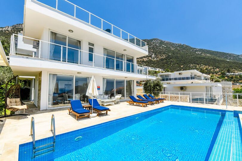 Muhteşem Manzaralı En İyi Villa, Antalya Villa 1072
