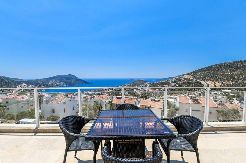 Muhteşem Manzaralı En İyi Villa, Antalya Villa 1072