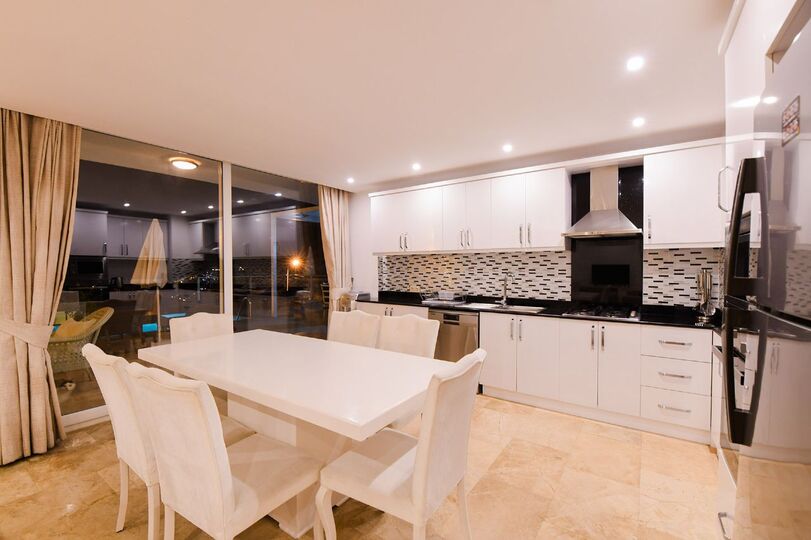 Muhteşem Manzaralı En İyi Villa, Antalya Villa 1072