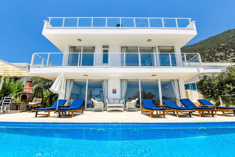 Muhteşem Manzaralı En İyi Villa, Antalya Villa 1072