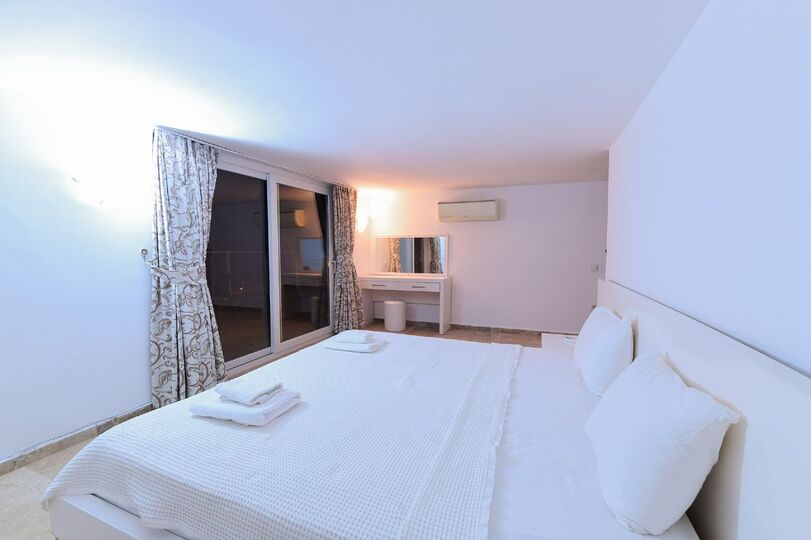 Muhteşem Manzaralı En İyi Villa, Antalya Villa 1072